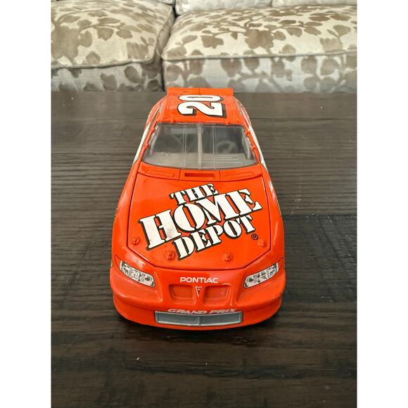 Tony Stewart #20 Home Depot 1999 Rookie 1/24 Die-Cast Car – Action AP - Picture 1 of 8